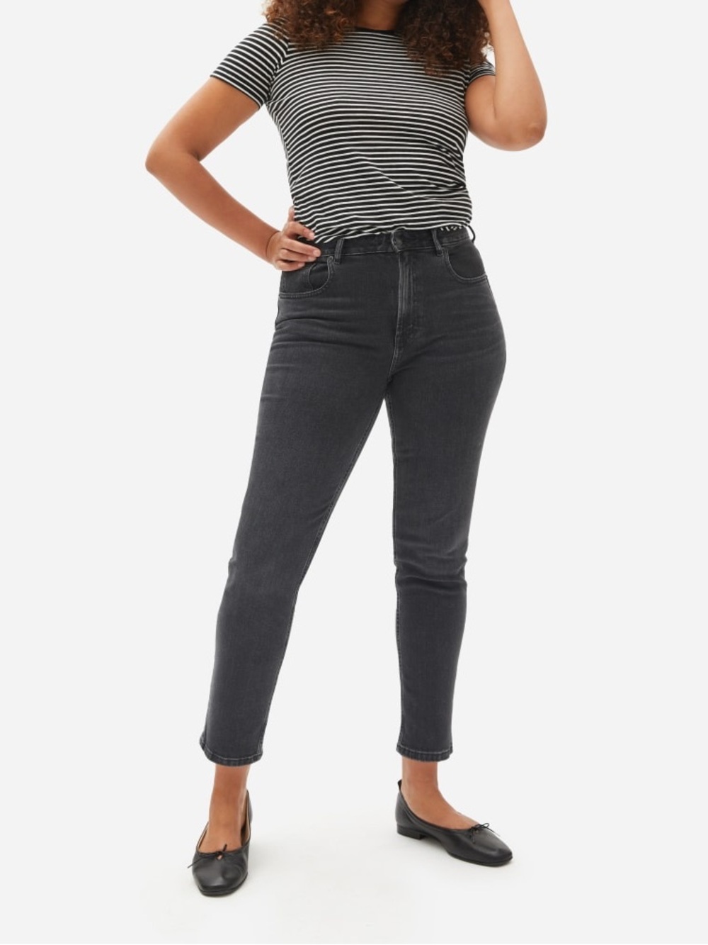 Everlane The Curvy Cheeky Straight Jean Washed Black Denim Size 32 Ankle